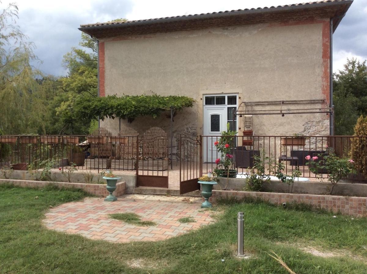 Little Pleasures Villa Aveze  Exterior photo